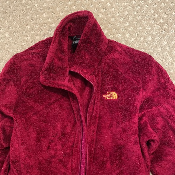 The North Face Women's Jacket in Burgundy - Picture 2 of 2